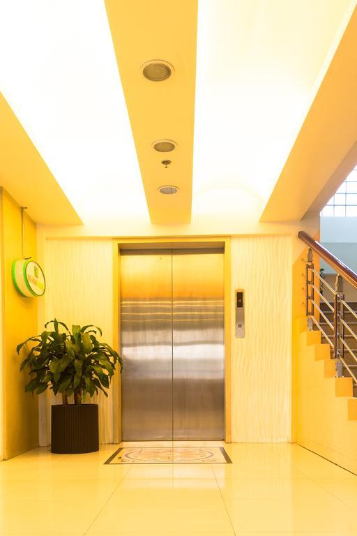 באגויו City Center Hotel מראה חיצוני תמונה