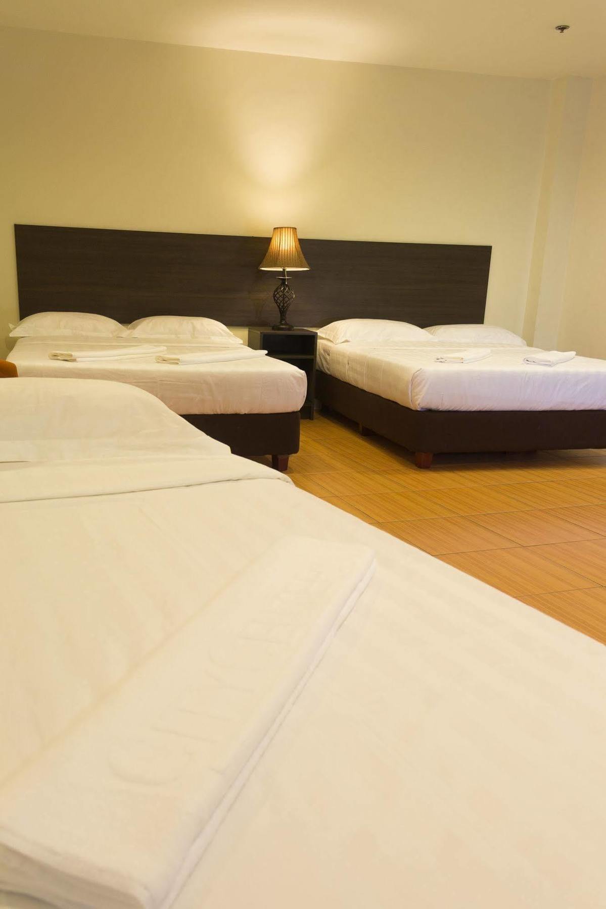 באגויו City Center Hotel מראה חיצוני תמונה