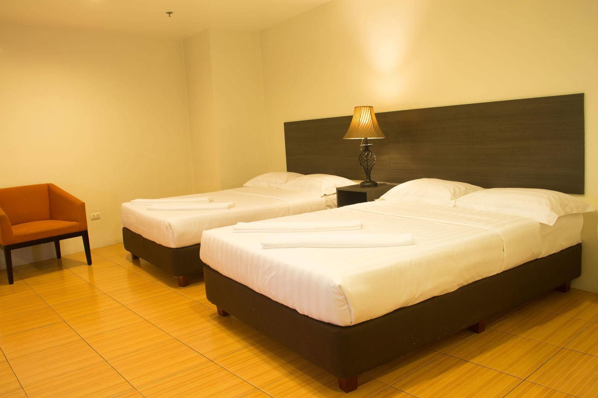 באגויו City Center Hotel מראה חיצוני תמונה