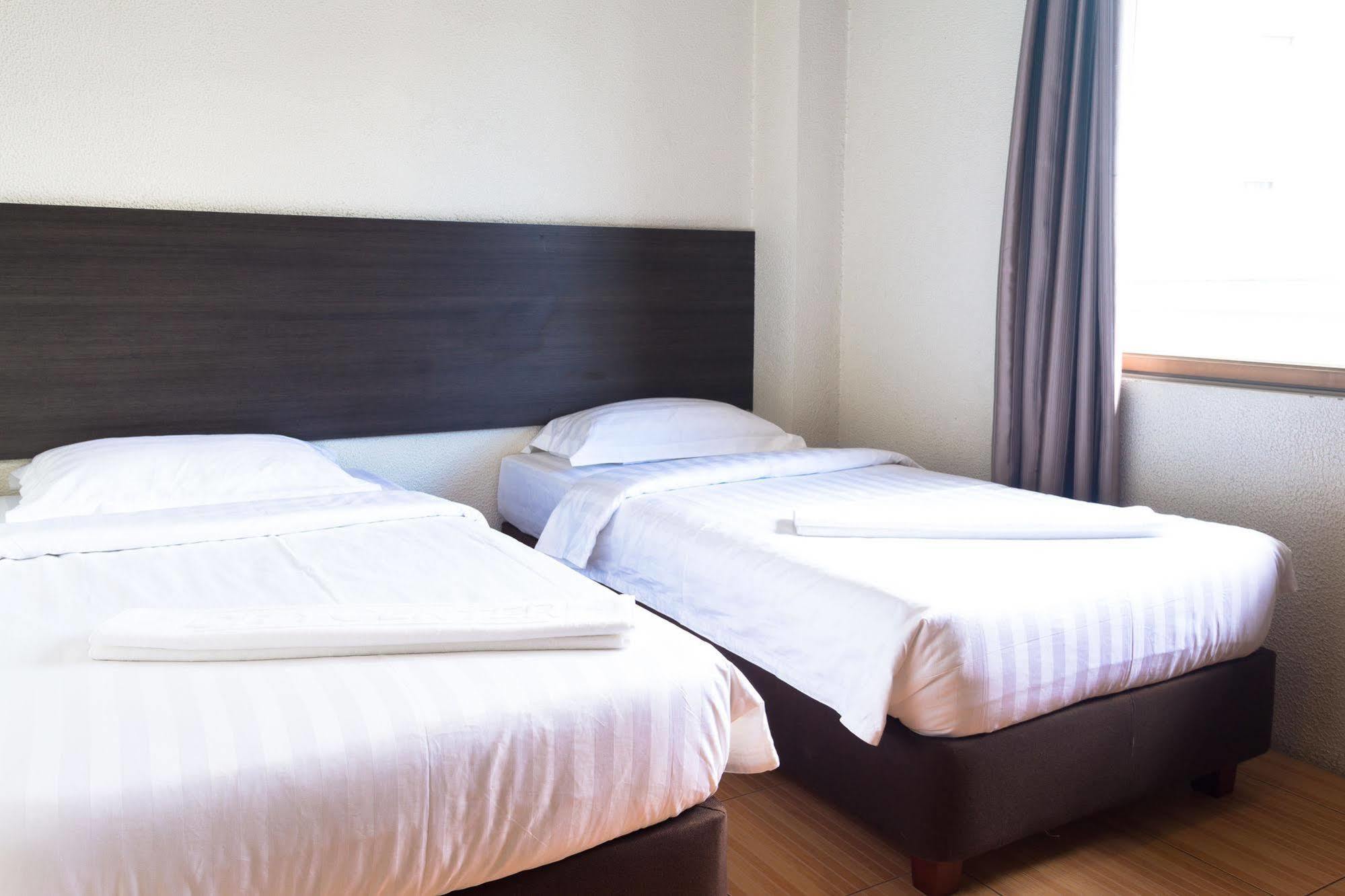 באגויו City Center Hotel מראה חיצוני תמונה